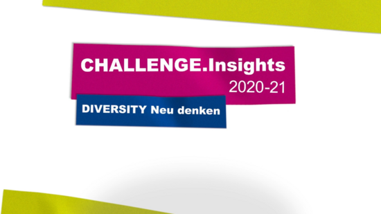 Auf dem Bild ist ein lila Banner auf weißem Grund. Darauf steht: CHALLENGE Insights 2020-21.